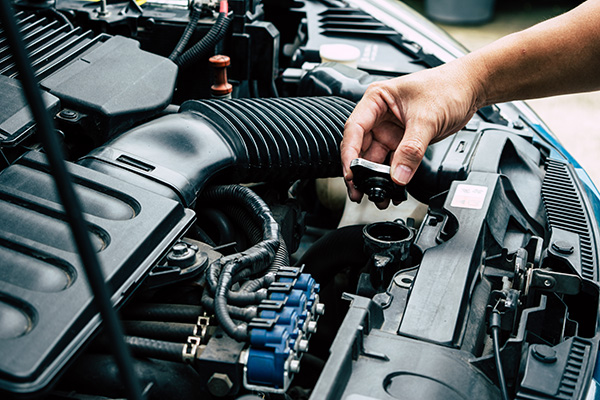 5 Signs Your Car Needs a Radiator Repair | Strande's Garage